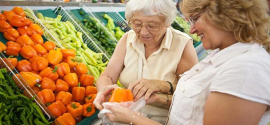 Tips on Grocery Shopping for an Elderly Person